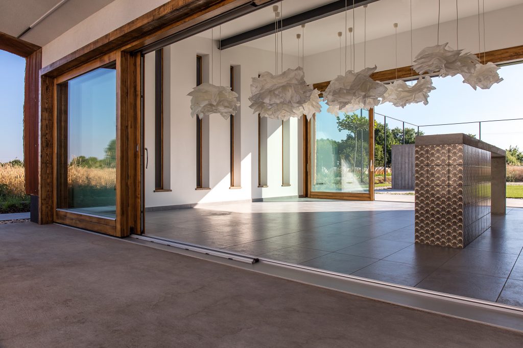 Fa és műanyag nyílászárók