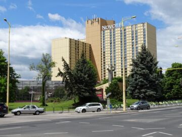 NOVOTEL_nyilaszaro_szigeteles